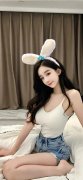 女同窗让我吃他 我脱他衣服V